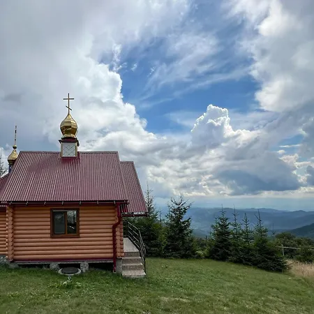 山林小屋 апецька