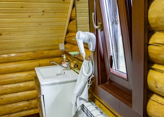 апецька Orman Evi *