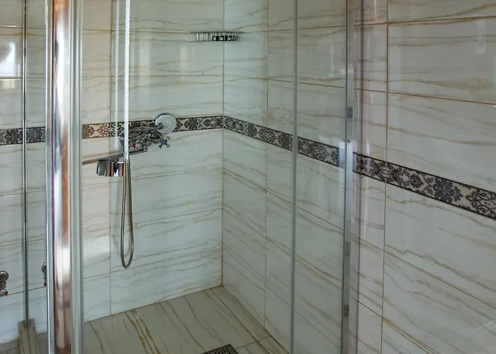 Orman Evi апецька Dubove