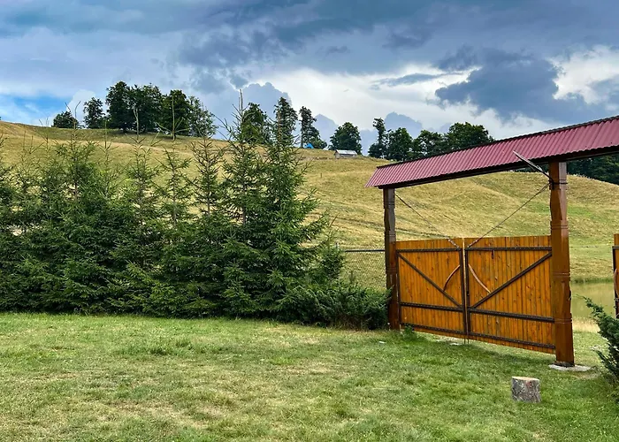 апецька Orman Evi Dubove
