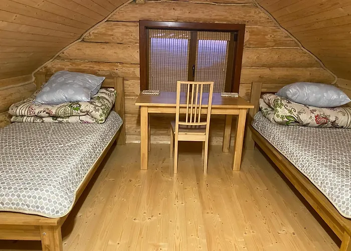 Orman Evi апецька *